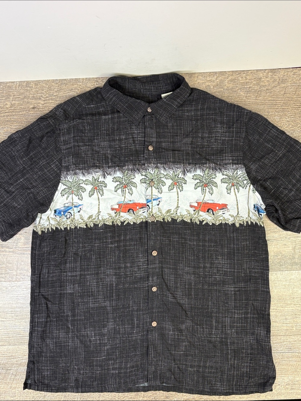 Batik Bay Hawaiian Camp Shirt Palm Tree & Classic Car Print Black Rayon Men’s L